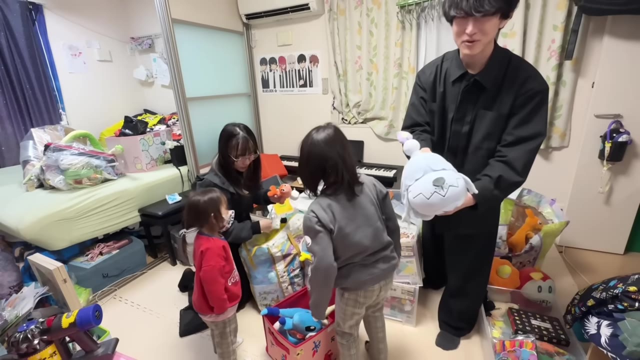 おもちゃを「いる」「いらない」に分ける。ぺろさんより子どものほうが潔い