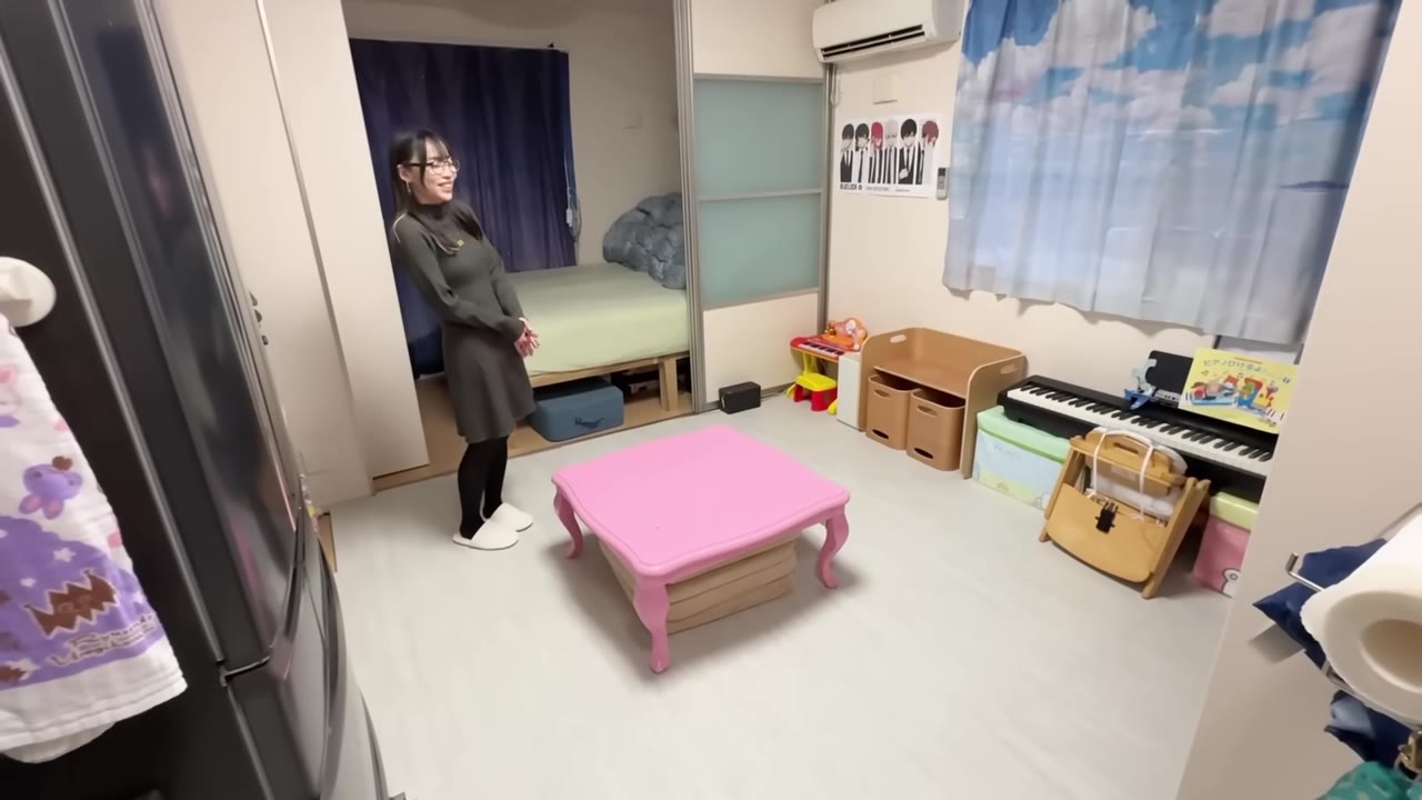 After：白いジョイントマットで広く見えるリビング