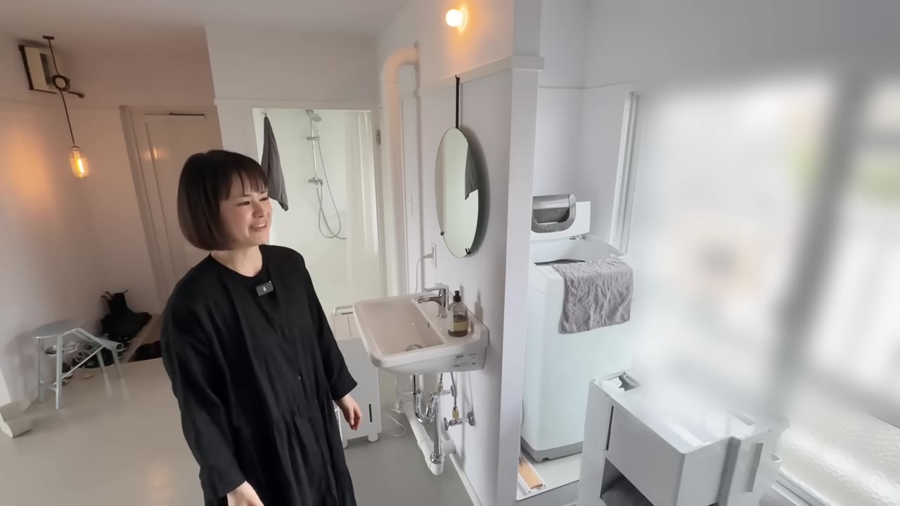 面白かったのが洗濯機置き場。「念願の室内洗濯機置き場」です。
