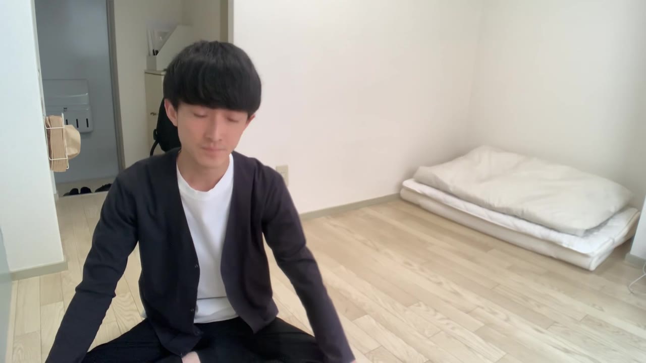 何も置いていないというのは、それだけで贅沢な空間だし、そこに