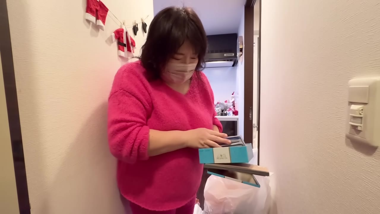 この方針で進めると、玄関の収納から出てくる出てくる。何も入っ